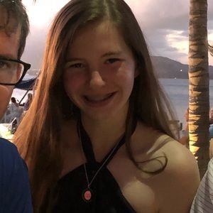 Meet your Posher, Elaine